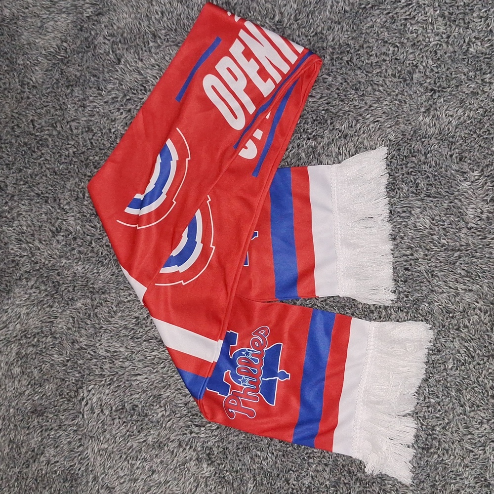 🔔 Phillies 2024 Opening Day Patriotic USA Souvenir Scarf. New! - Picture 7 of 10